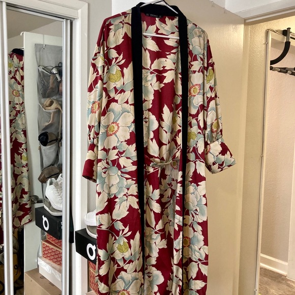 Zara: Kimono Robe , size medium - Picture 1 of 5
